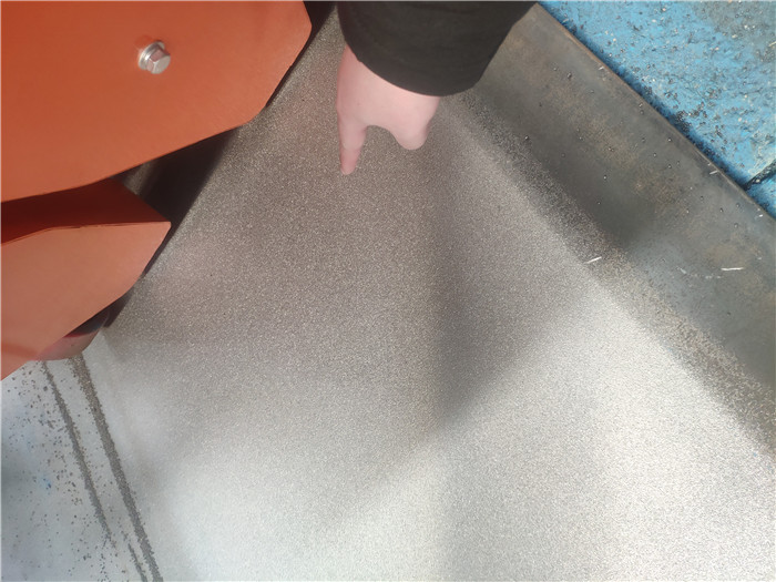 鋼板拋丸機(jī)效果豫信致誠機(jī)械